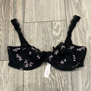 NWT Victoria’s Secret Pink and Black Embroidered Underwire Bra